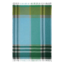 Load image into Gallery viewer, Designers Guild Bampton Emerald Woven Throw