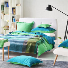 Load image into Gallery viewer, Designers Guild Bampton Emerald Woven Throw on Bed