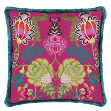 Indlæs billede til gallerivisning Designers Guild Brocart Décoratif Embroidered Cerise Cushion front