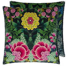 Load image into Gallery viewer, Designers Guild Brocart Décoratif Velours Noir Cushion