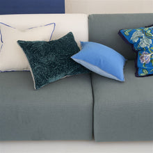 Indlæs billede til gallerivisning Designers Guild Cartouche Teal Velvet Cushion on Sofa