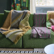 Load image into Gallery viewer, Designers Guild Pembroke Magenta Merino Wool Throw