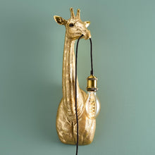 Indlæs billede til gallerivisning Lucie_Gold Giraffe_Wall_Lamp