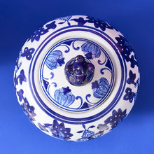 Load image into Gallery viewer, Luuk Blue &amp; White Porcelain Vase, with Lid